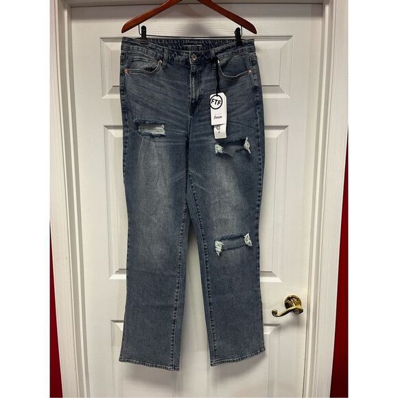 Fit To Figure The Straight Leg Distressed Jeans sz 16 NWT - Picture 1 of 8